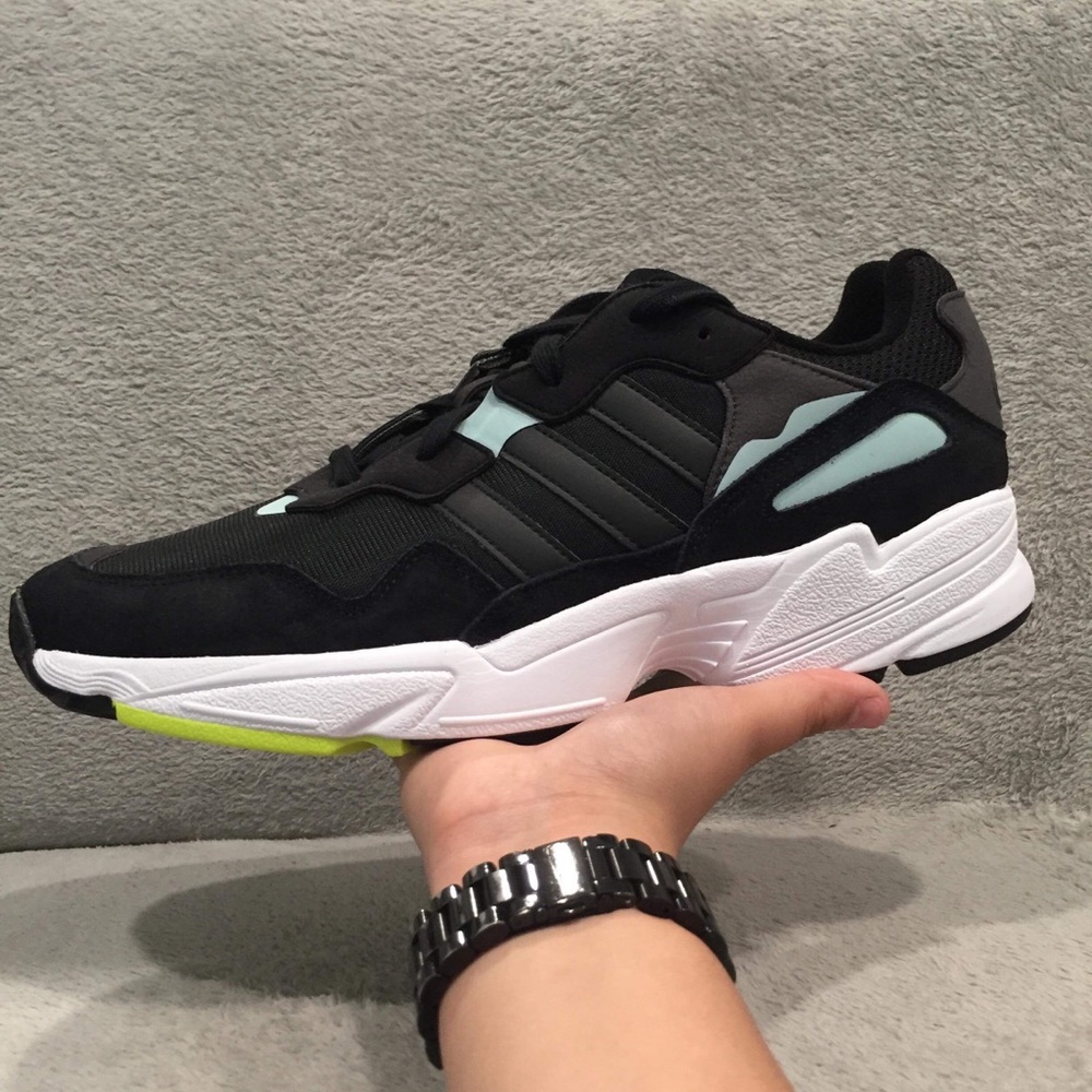 Adidas Yung-96 men shoes new size 10 $60
